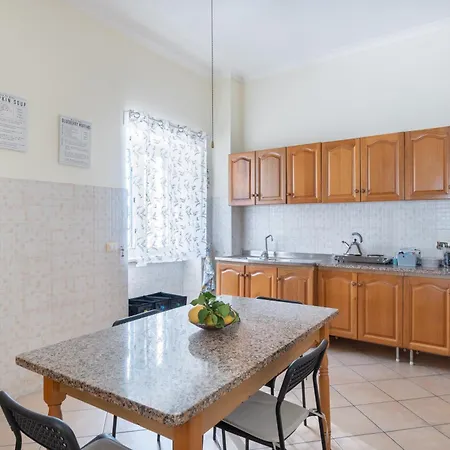 Stazione A 160m - Mediterranea *