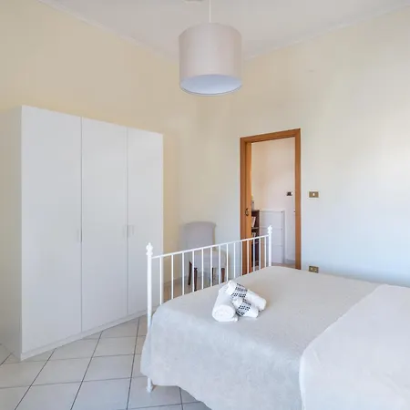 Stazione A 160m - Mediterranea * Νάπολη